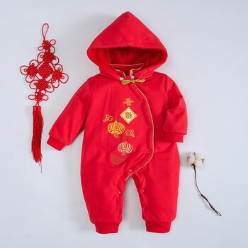 嬰兒滿(mǎn)月衣服紅