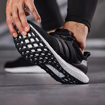 阿迪達斯（Adidas）跑步鞋BB6166/ULTRABOOST 