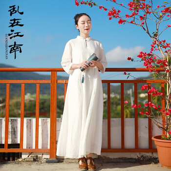 亂在江南 純色 口袋，腰帶，紐扣 連衣裙