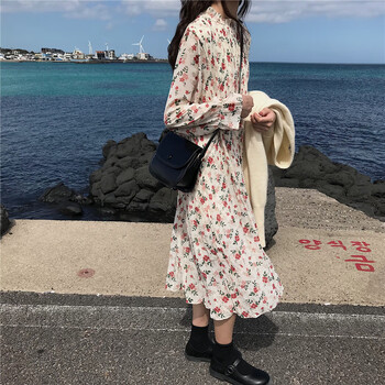 清新長(zhǎng)袖連衣裙，打造優(yōu)雅女神