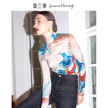 兩三事 綁帶，印花 短袖 T恤 女 高領(lǐng)