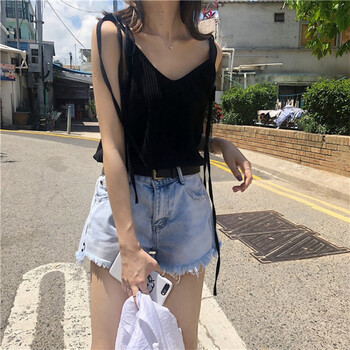 純色系帶背心