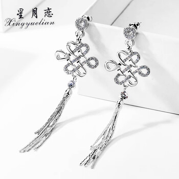 復(fù)古流蘇吊衣裙，打造精致女孩
