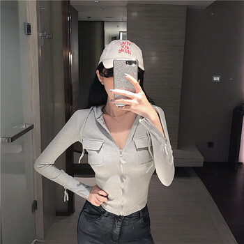 純色外套，讓你的時(shí)尚更簡(jiǎn)單