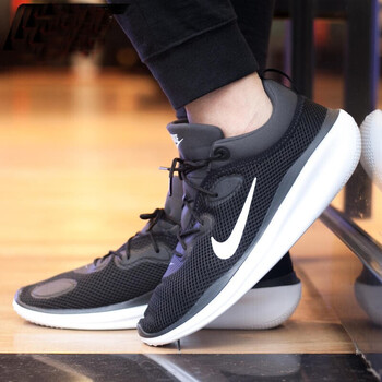 耐克（NIKE）跑步鞋黑色AO0268-001網(wǎng)面透氣 