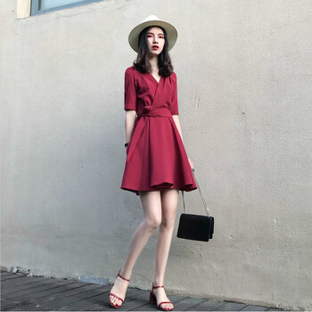 時(shí)尚條紋連衣裙，打造優(yōu)雅小女人