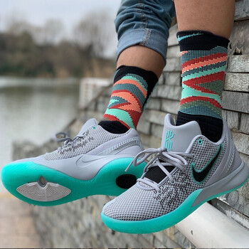 耐克（NIKE）籃球鞋灰色熱帶綠AO4438-003 