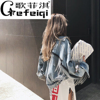 翻領(lǐng)長袖外套，時尚百搭又減齡