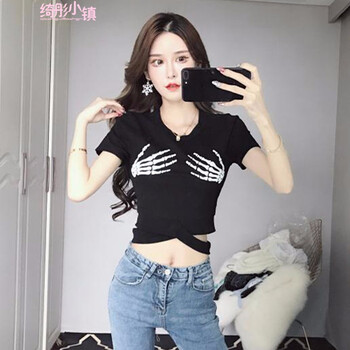 精致短款毛衣，微胖女生的小心機(jī)
