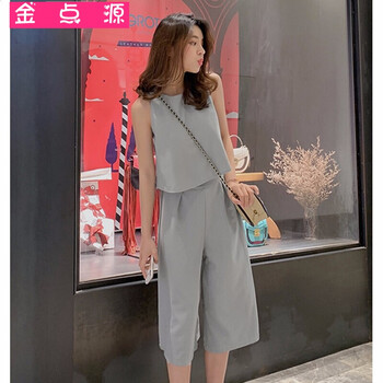 高腰喇叭褲，穿出優(yōu)雅曲線(xiàn)