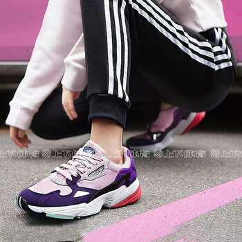 阿迪達(dá)斯（Adidas）跑步鞋BD7825  