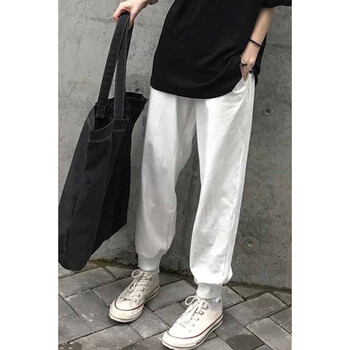 高腰喇叭褲，穿出優(yōu)雅小身材