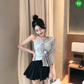 小清新條紋裙，打造優(yōu)雅女神