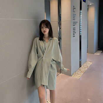 純色袖襯衫，打造優(yōu)雅小仙女