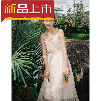 夏日海邊，無袖連衣裙讓你美美噠