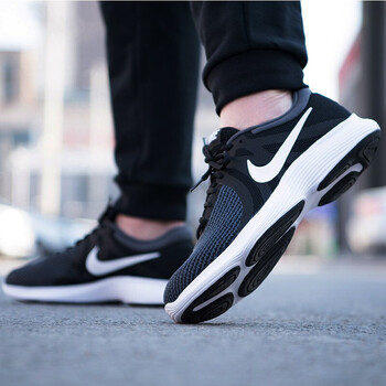 耐克（NIKE）跑步鞋908988-001 網(wǎng)面透氣 40
