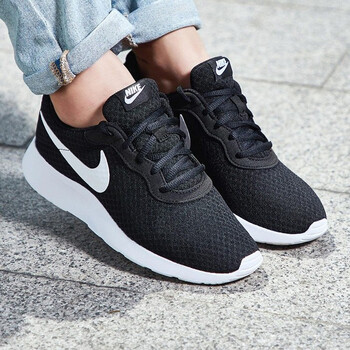 耐克（NIKE）跑步鞋812655-011 35及以下