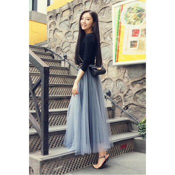 時(shí)尚印花半身裙，打造浪漫女人味