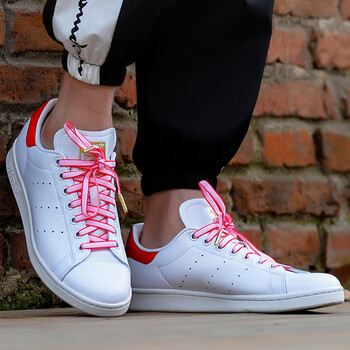 Adidas板鞋EE9691/紅尾 
