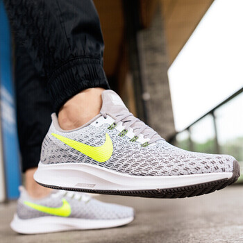 耐克（NIKE）跑步鞋942851-101 白/檸檬綠黃 39