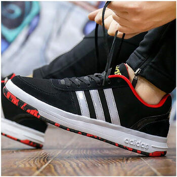阿迪達斯（adidas）板鞋BB97171號黑色/亮白/淺猩紅 