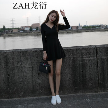 毛領收腰連衣裙