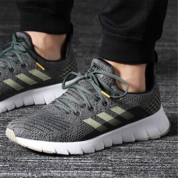 Adidas跑步鞋 F35559 