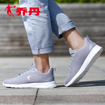 喬丹跑步鞋純質(zhì)灰/白色（男） 42