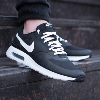 耐克(Nike)跑步鞋918230-007氣墊減震 40