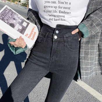 穿寬松牛仔褲，微胖妹子的好幫手