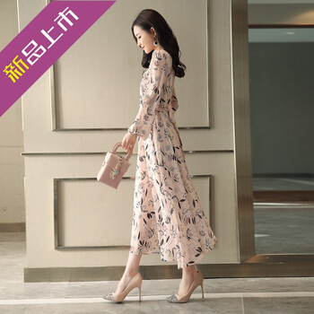 時(shí)尚氣質(zhì)，女神都愛(ài)的印花連衣裙