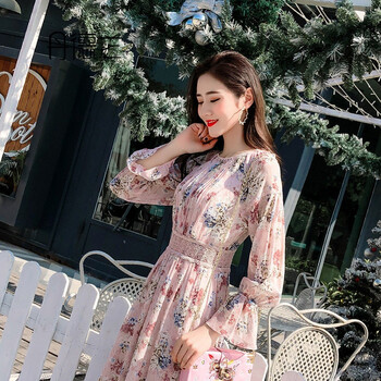 清爽荷葉裙，打造優(yōu)雅小仙女