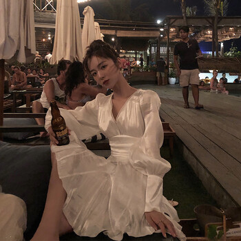 優(yōu)雅減齡印花裙，讓你仙氣十足
