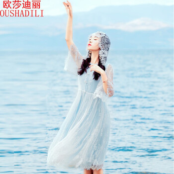 圓領(lǐng)連衣裙，讓你仙氣十足！