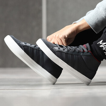 阿迪達(dá)斯（Adidas）板鞋炭黑基督紅DB0044 40