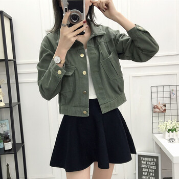 時(shí)尚牛仔外套，打造青春少女風(fēng)