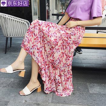 時尚高腰半身裙讓你穿出優(yōu)雅氣質