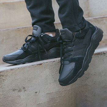阿迪達(dá)斯（Adidas）跑步鞋EE5587/黑色/灰色 42