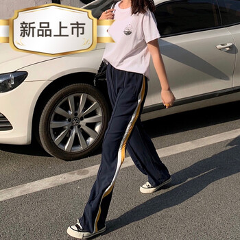 修身毛呢外套，展現(xiàn)你的氣質(zhì)范