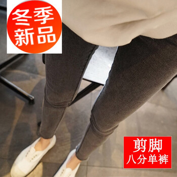 穿高腰刺繡連衣裙，塑造曼妙身材