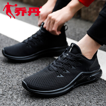 系帶男士跑鞋，讓你愛(ài)上運(yùn)動(dòng)時(shí)光