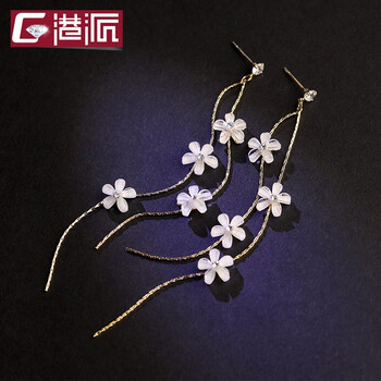 優(yōu)雅花朵黃金耳釘