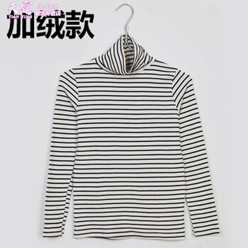 簡(jiǎn)約短袖寬松上衣，打造清爽小白