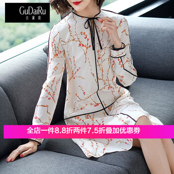 一字露肩裙，打造優(yōu)雅小仙女