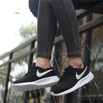 耐克（NIKE）跑步鞋女款現(xiàn)貨812655-011 36