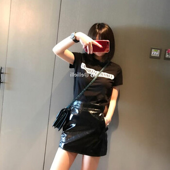 微胖妹子，穿高腰半身裙！