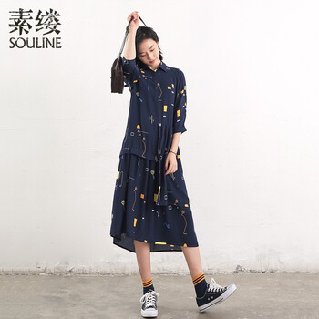 連衣裙不規(guī)則擺