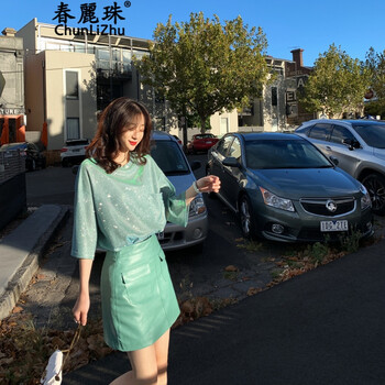 修身短裙，微胖女孩的穿搭利器