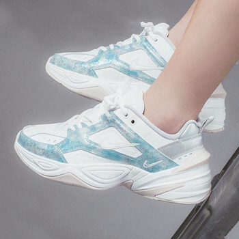 耐克（NIKE）跑步鞋藍(lán)白AO3108-103 