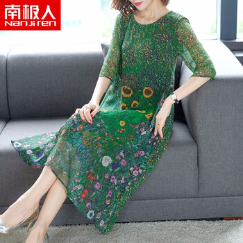 性感蕾絲連衣裙，打造優(yōu)雅女人味